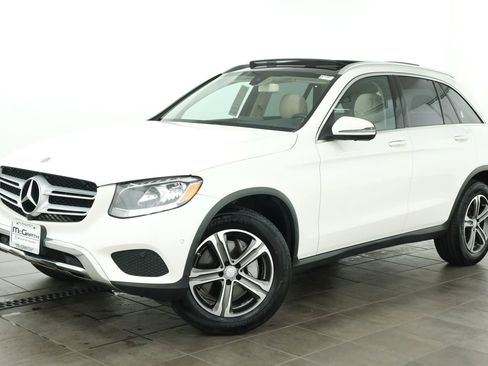 Used 2017 Mercedes-Benz GLC 300 4MATIC image 1