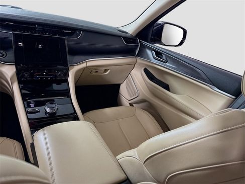 Used 2022 Jeep Grand Cherokee Limited w/ Trailer Tow Prep Group (B) image 15