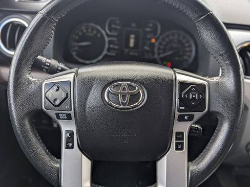 Used 2021 Toyota Tundra Limited image 32