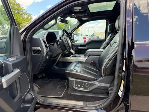 Used 2018 Ford F150 Platinum w/ Equipment Group 701A Luxury AWD/4WD image 13