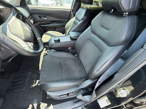 Used 2023 Nissan Ariya FWD image 21