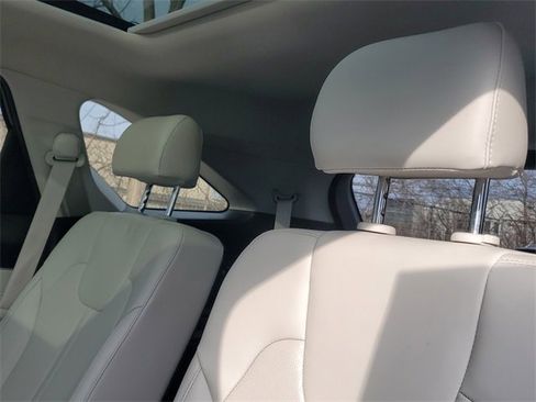 Certified 2023 Kia Sorento SX image 12