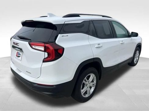 Used 2024 GMC Terrain SLE w/ Driver Convenience Package AWD/4WD image 5