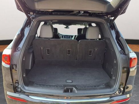 Certified 2024 Buick Enclave Essence w/ Sport Touring Edition FWD image 22