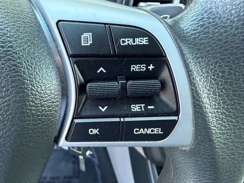 Used 2018 Hyundai Sonata SE FWD image 29
