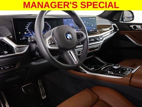 Used 2026 BMW X7 M60i image 32