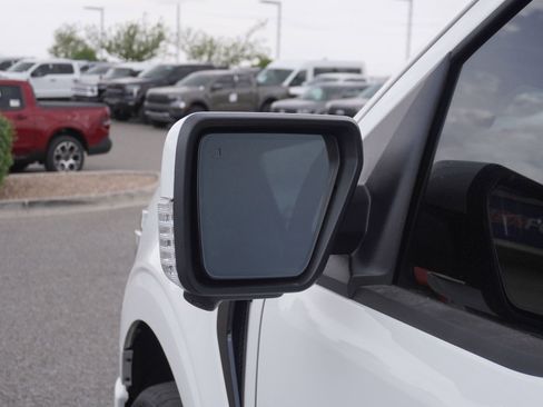 New 2025 Ford F150 Platinum AWD/4WD image 17
