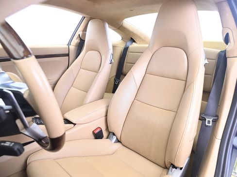 Certified 2017 Porsche 911 Carrera S RWD image 26