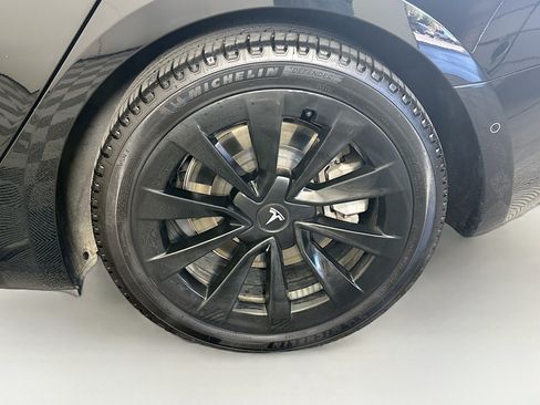 Used 2021 Tesla Model 3 Standard Range Plus RWD image 11