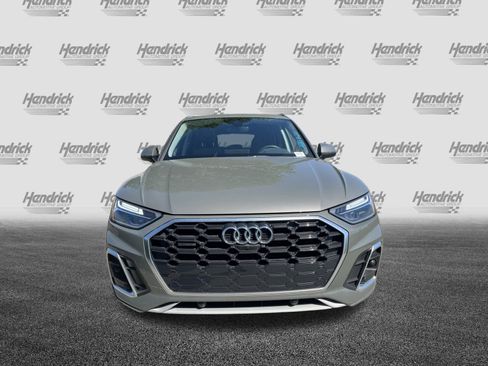 Used 2023 Audi Q5 2.0T Premium Plus w/ Premium Plus Package AWD/4WD image 3