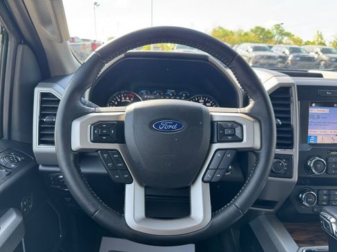 Used 2019 Ford F150 Lariat AWD/4WD image 15