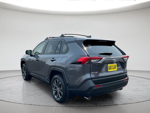 Certified 2023 Toyota RAV4 XLE Premium AWD/4WD image 5