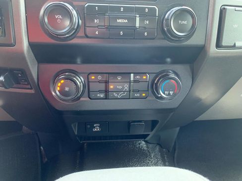 Used 2022 Ford F250 XL w/ STX Appearance Package image 26