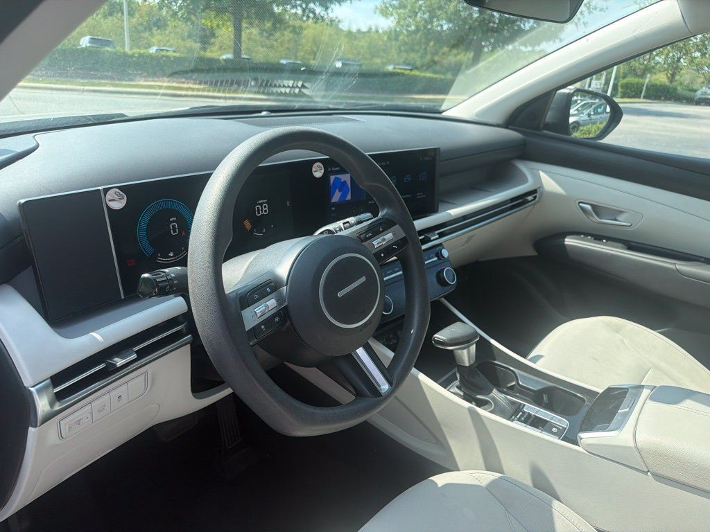 Used 2025 Hyundai Tucson SEL AWD/4WD image 8