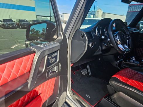 Used 2015 Mercedes-Benz G 63 AMG 4MATIC image 18