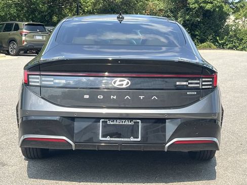 Certified 2025 Hyundai Sonata Limited FWD image 12