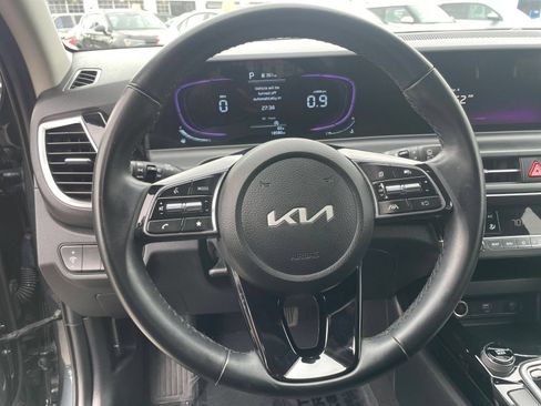 Used 2025 Kia Seltos S FWD image 30