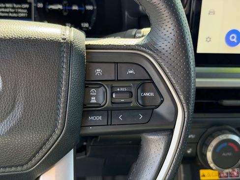 Used 2025 Toyota 4Runner TRD Off-Road Premium image 21