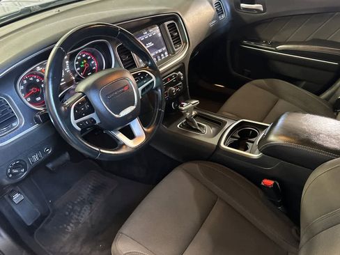 Used 2018 Dodge Charger SXT Plus RWD image 12