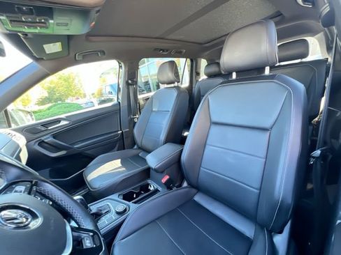 Certified 2021 Volkswagen Tiguan SE R-Line image 11