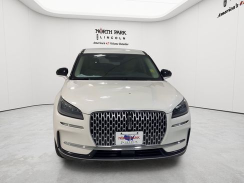 Used 2024 Lincoln Corsair FWD image 8