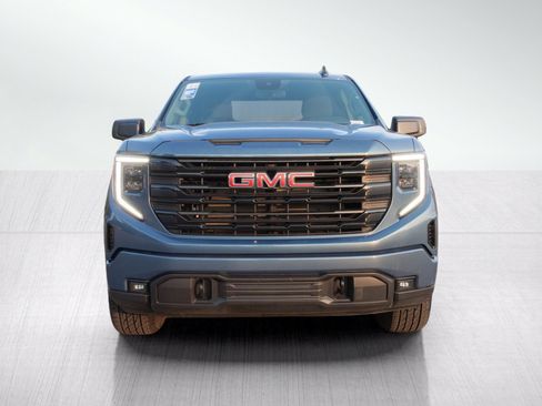 Used 2024 GMC Sierra 1500 Elevation w/ X31 Off-Road Package AWD/4WD image 8