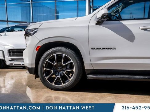 Used 2023 Chevrolet Suburban RST w/ Luxury Package image 41