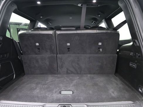 Used 2022 Jeep Wagoneer Series III w/ Flexible Seating Group AWD/4WD image 15