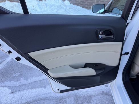 Used 2013 Acura ILX 1.5L Hybrid w/Tech 4dr Sedan w image 36