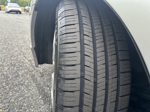 Used 2011 Honda Civic LX image 25