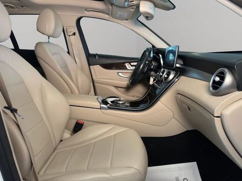 Used 2018 Mercedes-Benz GLC 300 GLC 300 image 19