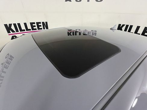 Used 2021 Dodge Challenger SRT Hellcat Redeye image 16