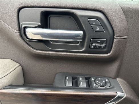 Used 2020 GMC Sierra 1500 SLT w/ SLT Premium Plus Package image 28