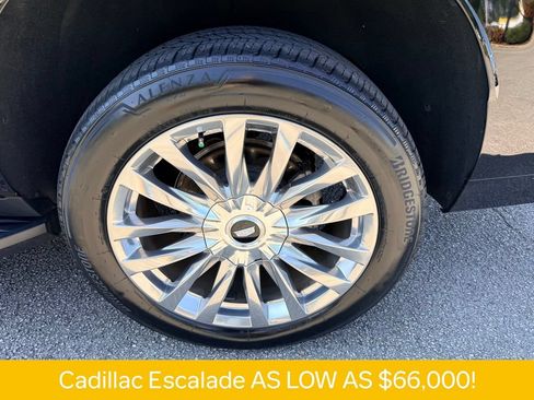Used 2022 Cadillac Escalade Premium Luxury AWD/4WD image 34