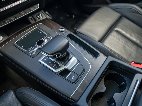 Used 2018 Audi Q5 2.0T Premium Plus image 19