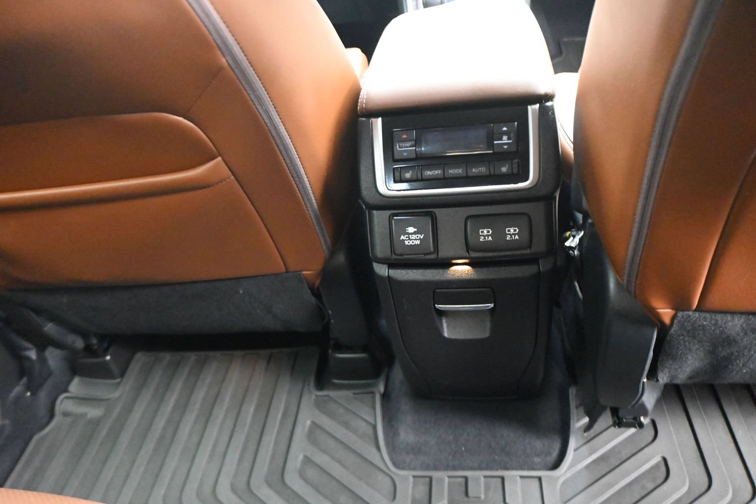 Used 2021 Subaru Ascent Touring w/ Popular Package #2 AWD/4WD image 16