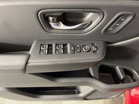 Used 2024 Honda Pilot Touring image 29