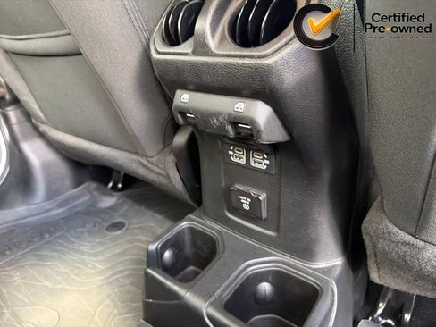 Certified 2023 Jeep Gladiator Sport AWD/4WD image 29