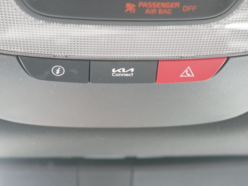 Certified 2023 Kia Sportage X-Line AWD/4WD image 32