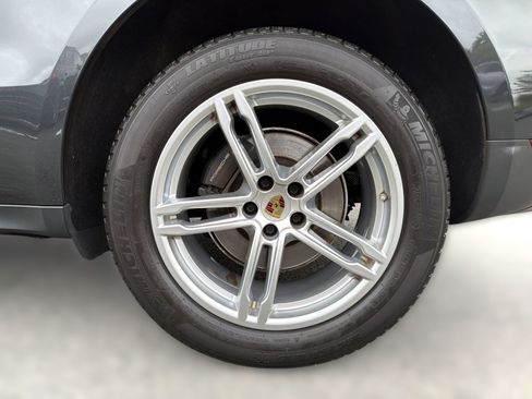 Used 2019 Porsche Macan AWD/4WD image 13