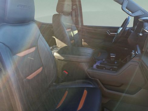 Used 2024 GMC Sierra 1500 AT4 w/ Technology Package image 37