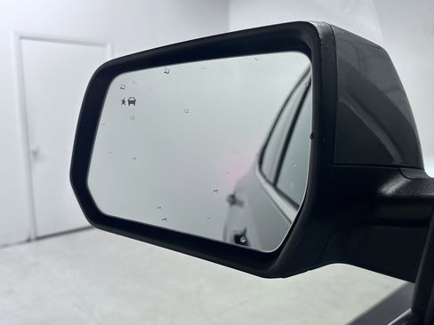 Used 2020 GMC Acadia SLE w/ Driver Convenience Package FWD image 60