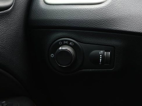 Used 2020 Jeep Compass Sport image 15