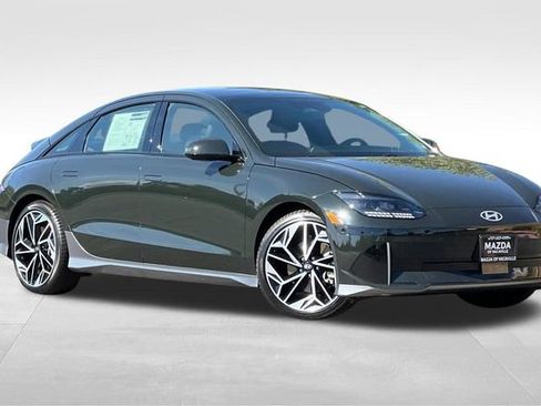 Used 2024 Hyundai Ioniq 6 Limited RWD image 2