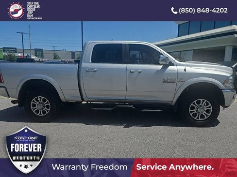 Used 2016 RAM 2500 Laramie AWD/4WD image 2
