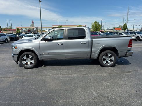 Used 2022 RAM 1500 Laramie AWD/4WD image 3