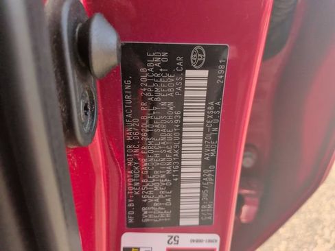 Used 2020 Toyota Camry SE FWD image 34
