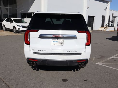 Certified 2024 GMC Yukon XL Denali image 9