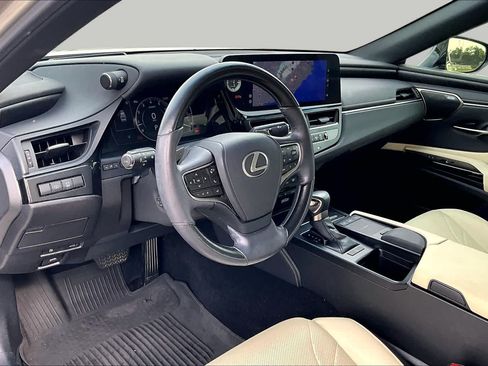 Used 2022 Lexus ES 350 Ultra Luxury w/ Accessory Package 2 FWD image 18