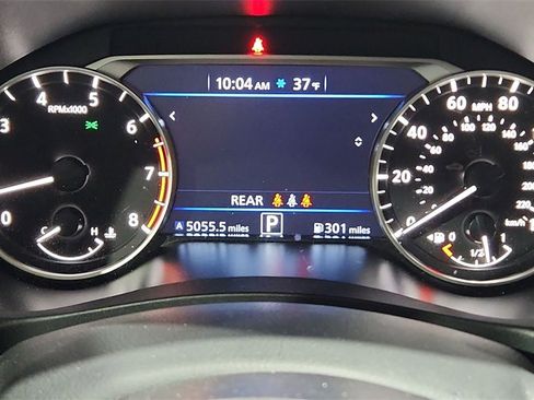 Used 2025 Nissan Altima 2.5 SV image 19